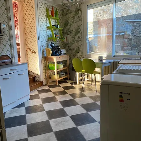 De L'ouvroux Дом отдыха