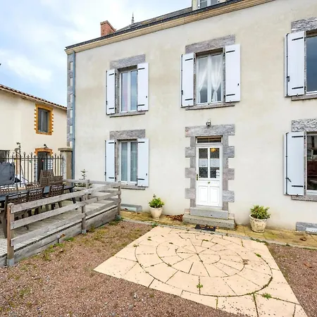 Holiday home De L'ouvroux Montournais